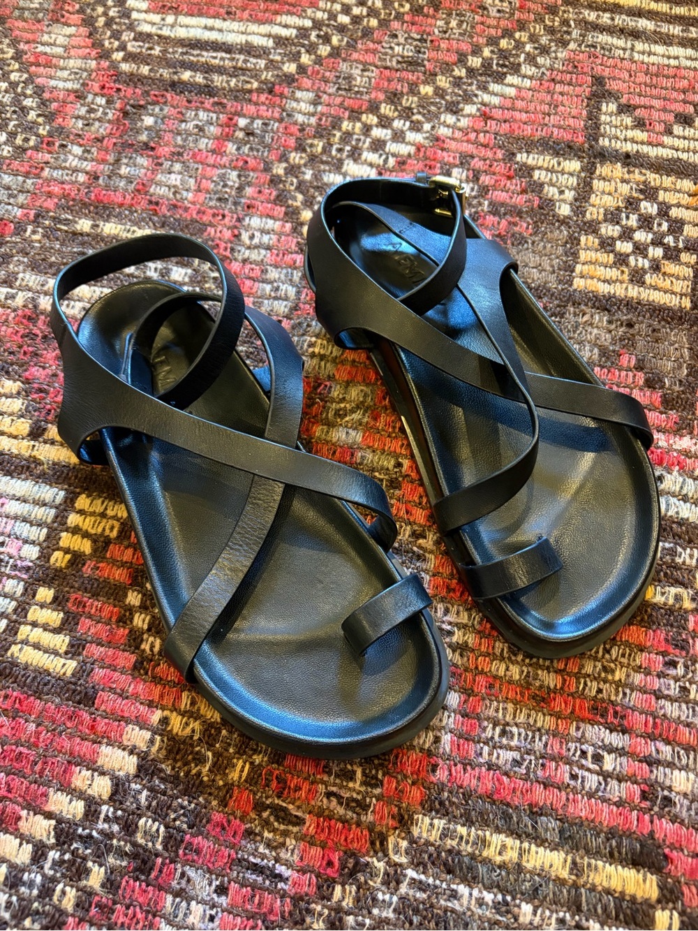 A. Emery Jalen Slim Sandal in Black size 39